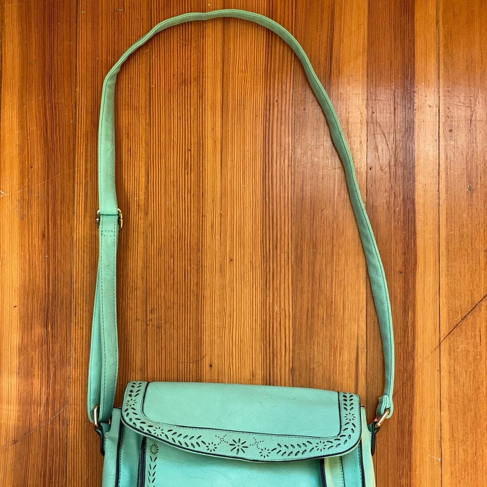 Turquoise Purse - Picture 2 of 2